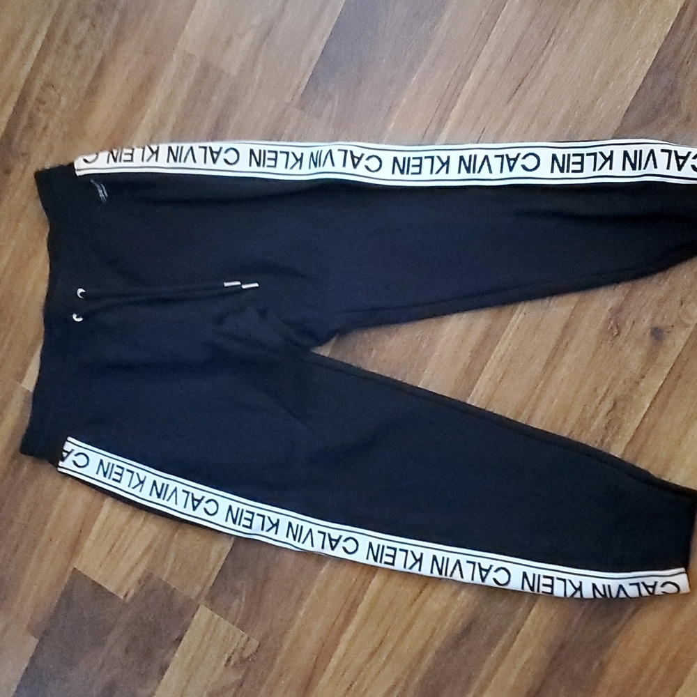 Sweatshirt and matching pants size XL